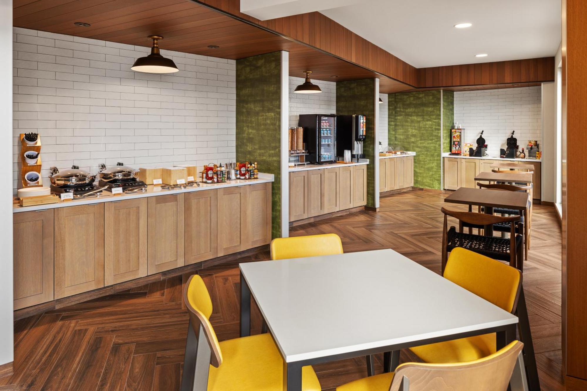 Fairfield By Marriott Inn & Suites Cedar Rapids North Exteriör bild