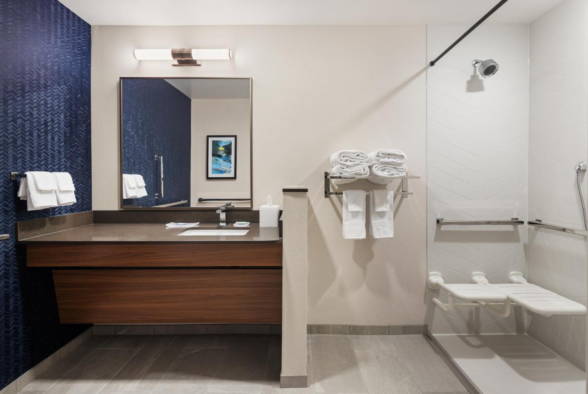 Fairfield By Marriott Inn & Suites Cedar Rapids North Exteriör bild