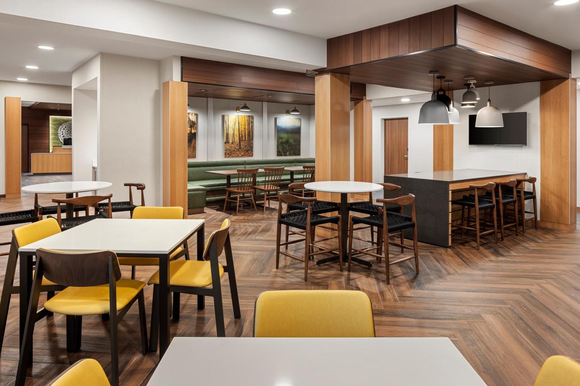 Fairfield By Marriott Inn & Suites Cedar Rapids North Exteriör bild