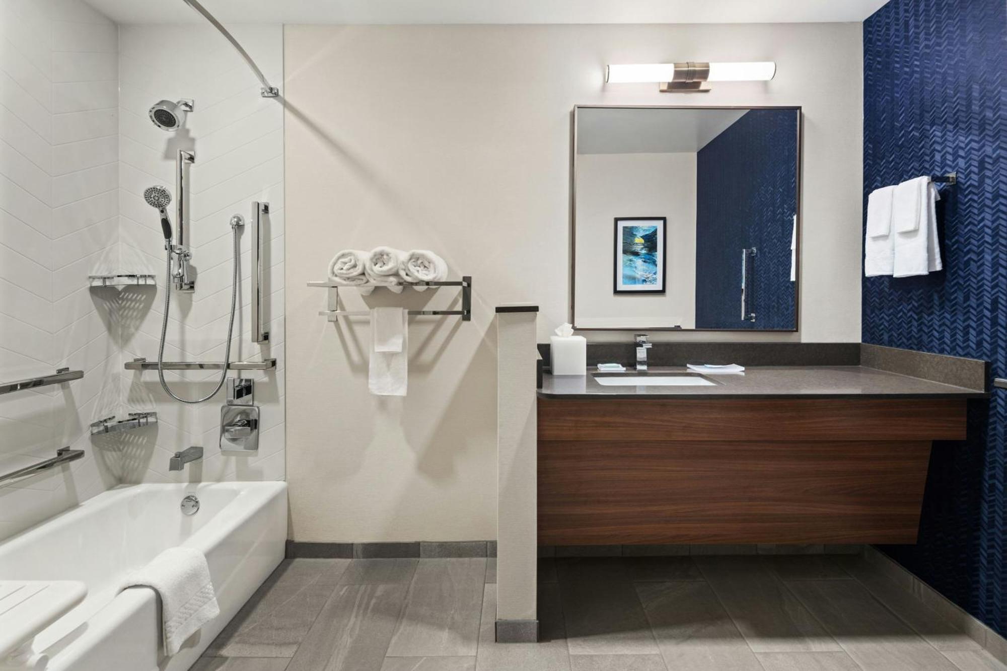 Fairfield By Marriott Inn & Suites Cedar Rapids North Exteriör bild