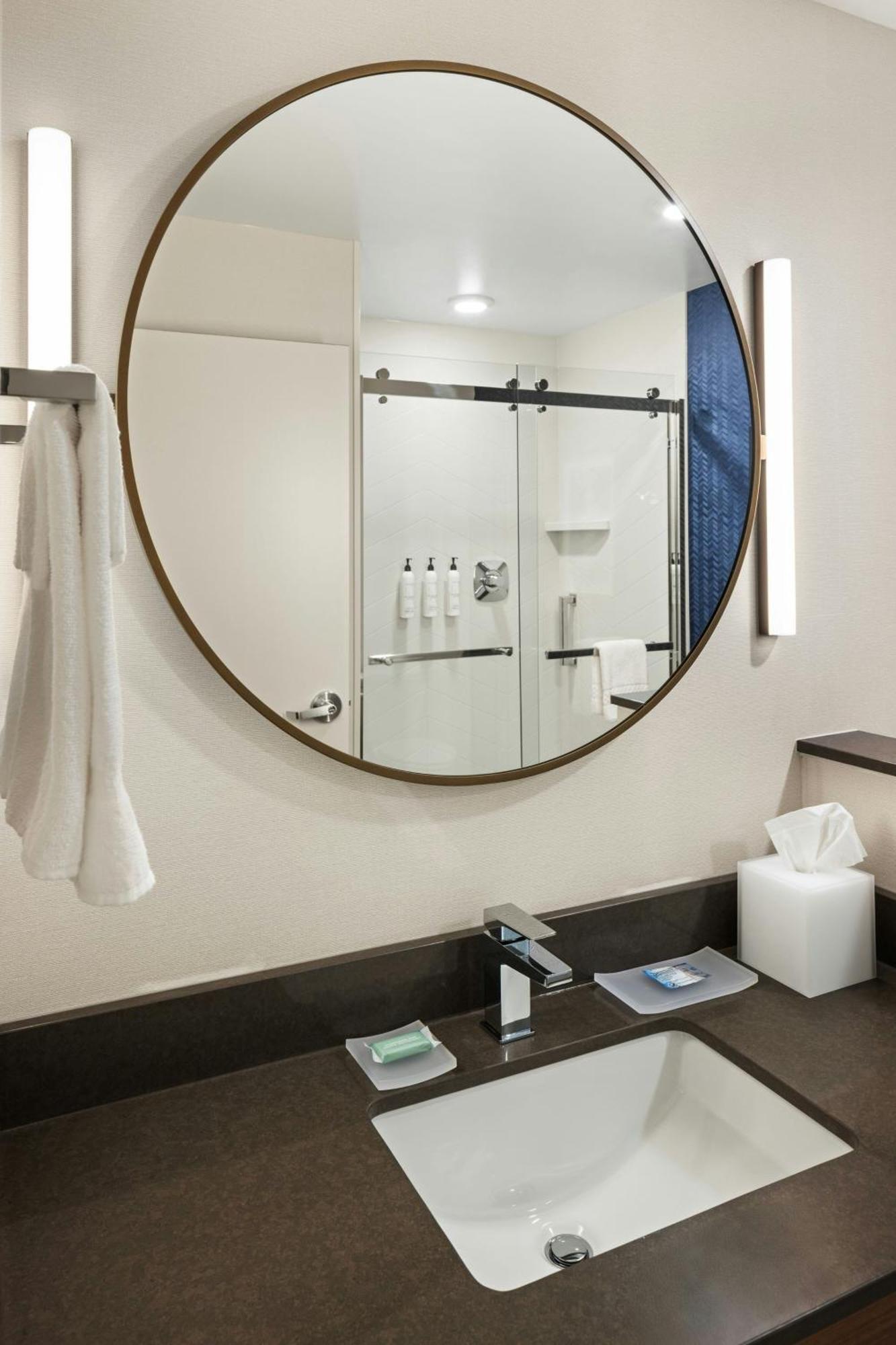 Fairfield By Marriott Inn & Suites Cedar Rapids North Exteriör bild