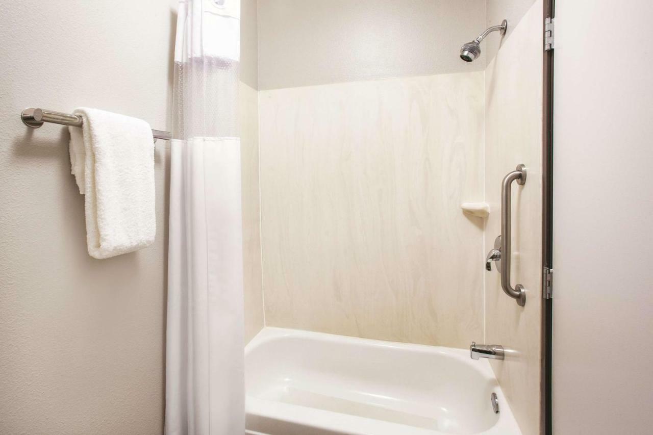 Fairfield By Marriott Inn & Suites Cedar Rapids North Exteriör bild